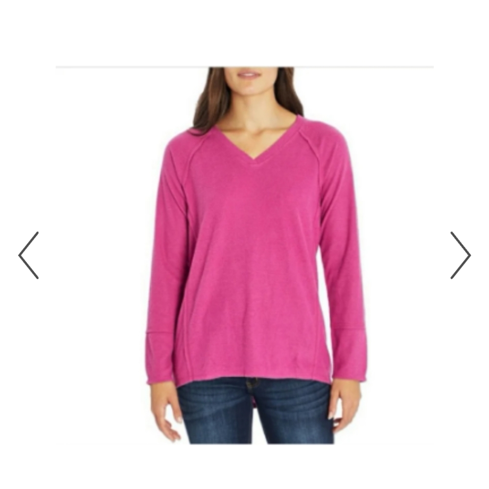 - Wildfox raspberry super soft fleece raw seam popover